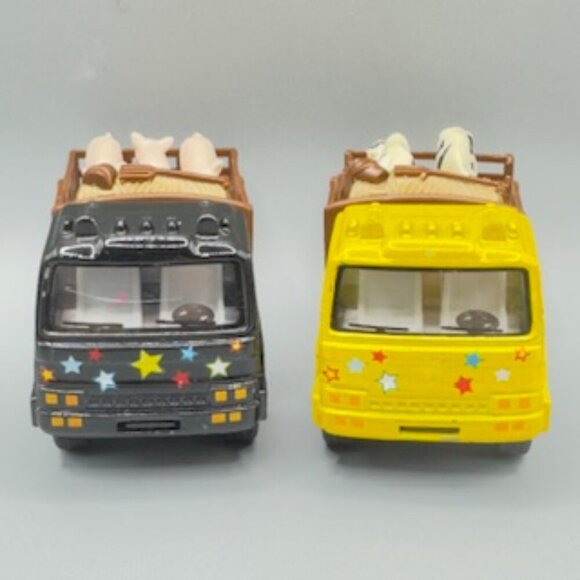 Lot of 2 Die-Cast Farm Trucks w/ Animals + Plastic Farmhouse Toy - Picture 2 of 16